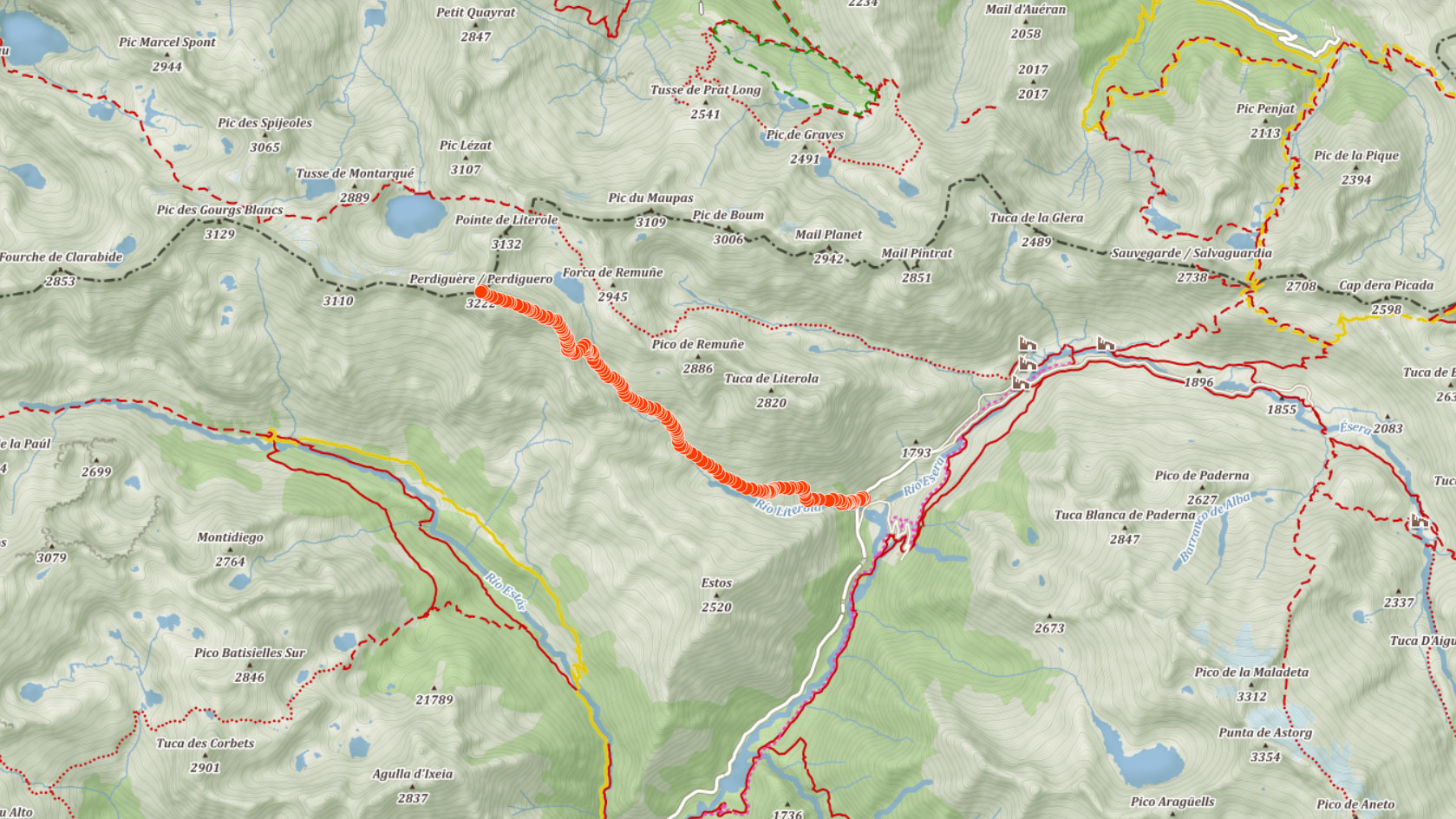 Výstupová trasa na Perdiguero údolím Literola v Pyrenejích